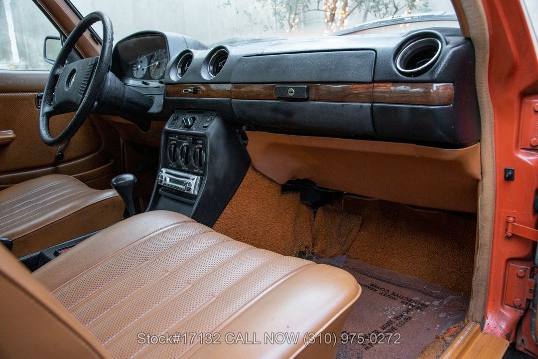 1977 Mercedes-Benz 240D