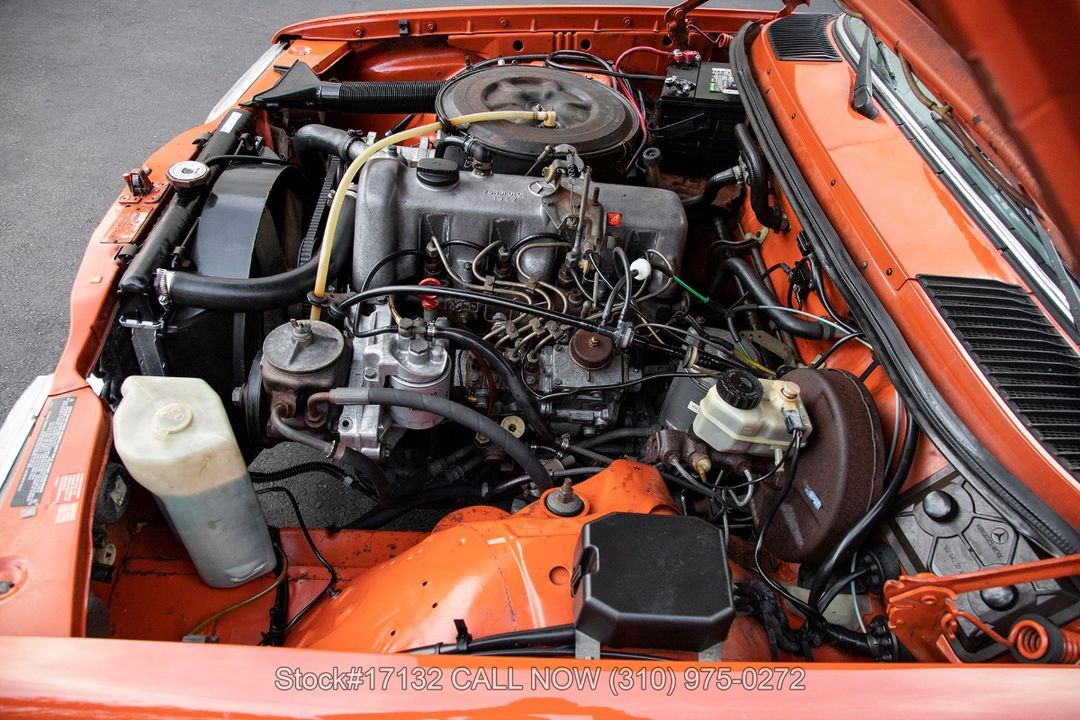 1977 Mercedes-Benz 240D