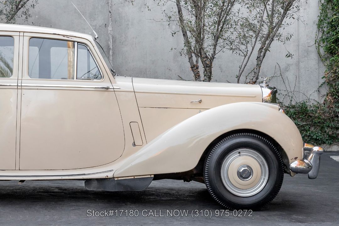 1953 Bentley R-Type Saloon