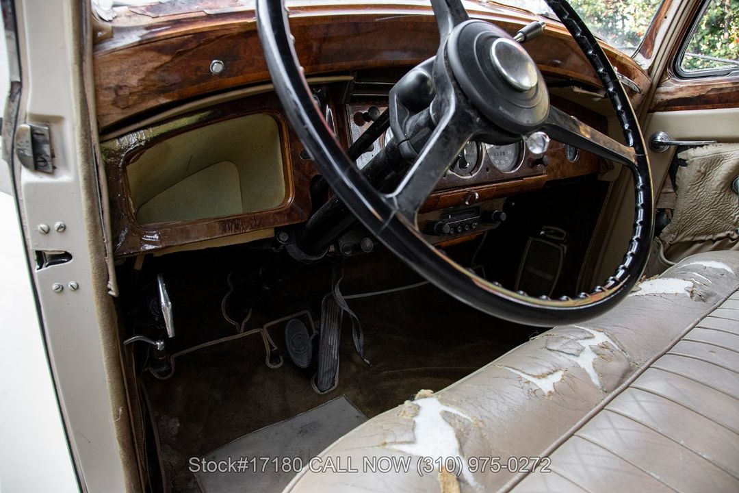 1953 Bentley R-Type Saloon