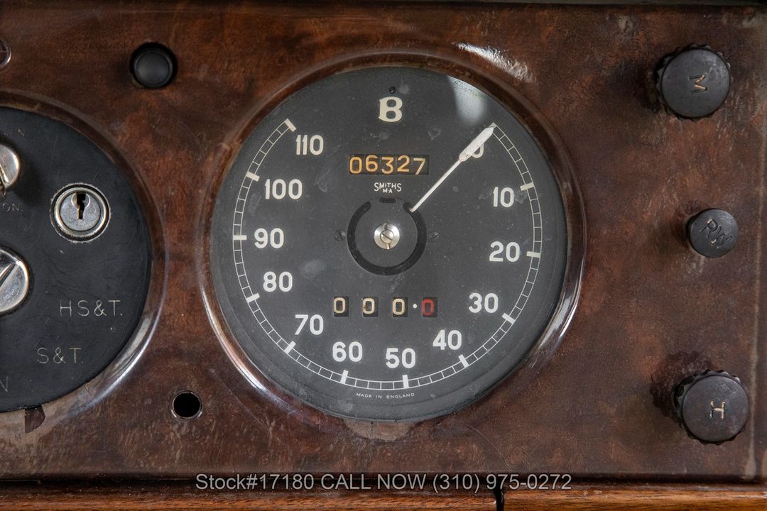 1953 Bentley R-Type Saloon