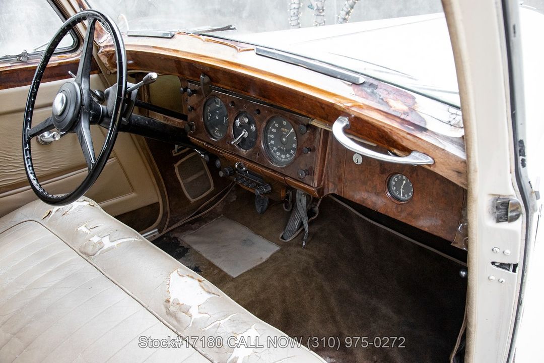 1953 Bentley R-Type Saloon