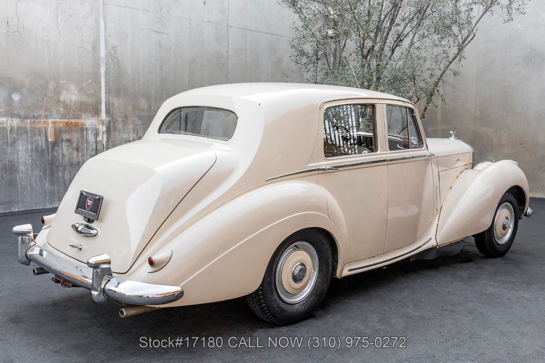 1953 Bentley R-Type Saloon