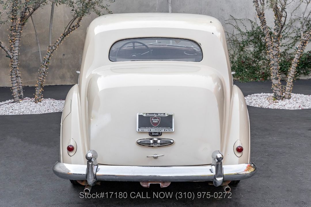 1953 Bentley R-Type Saloon
