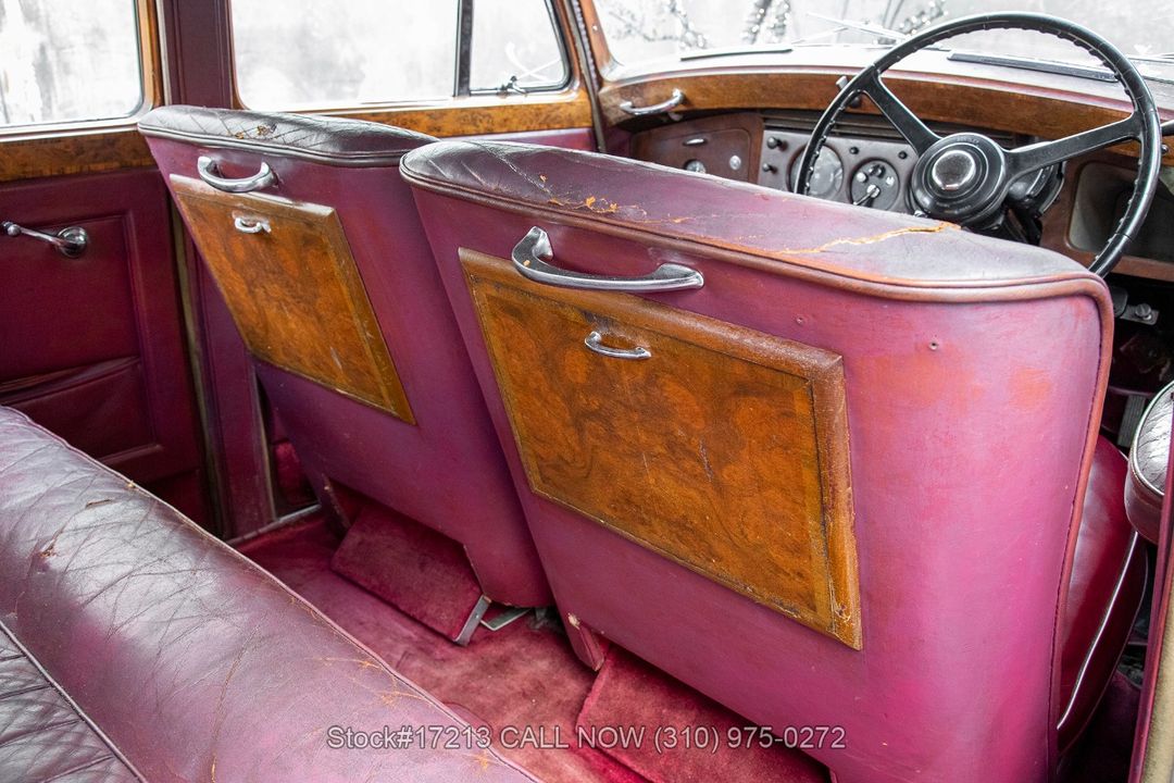 1954 Bentley R-Type Saloon