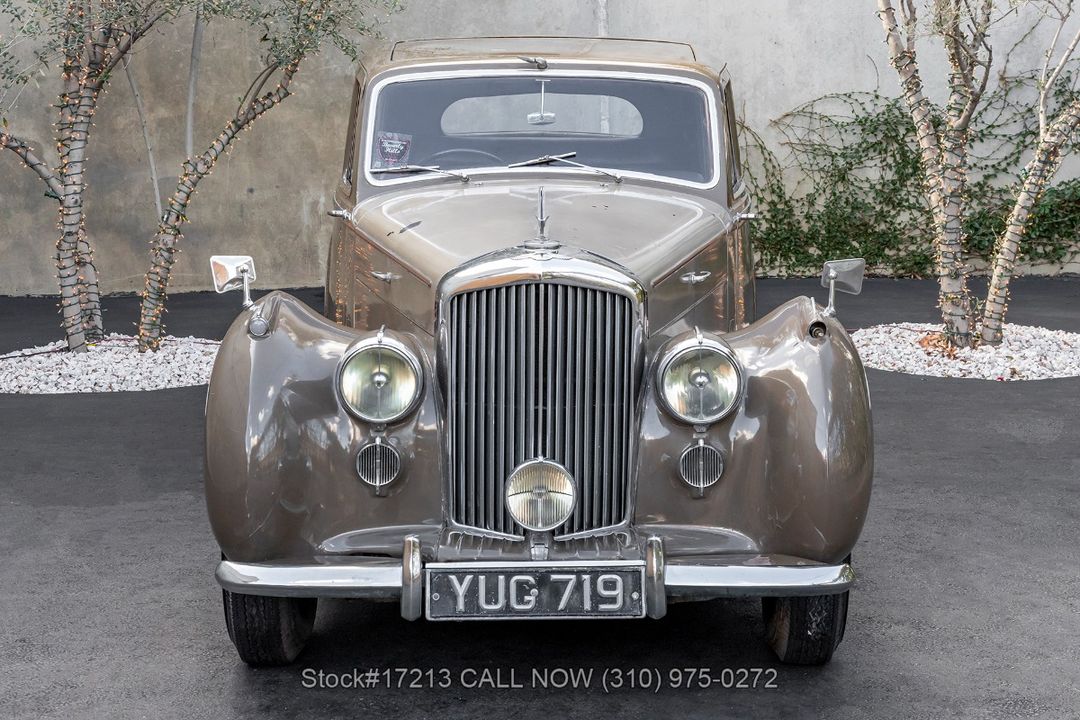 1954 Bentley R-Type Saloon