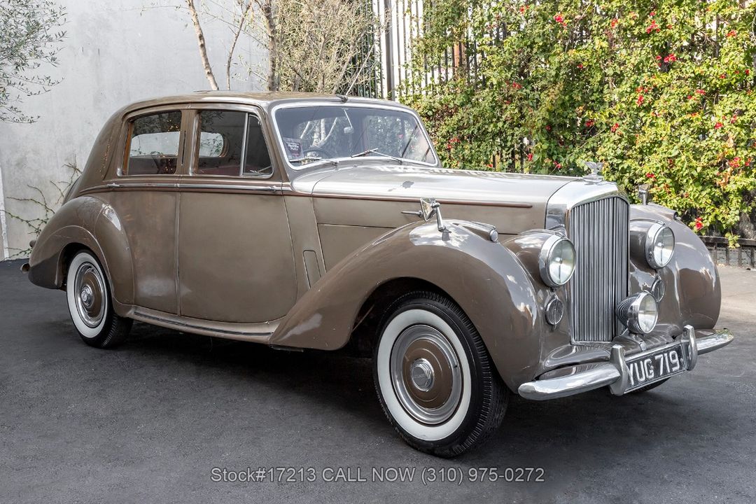 1954 Bentley R-Type Saloon