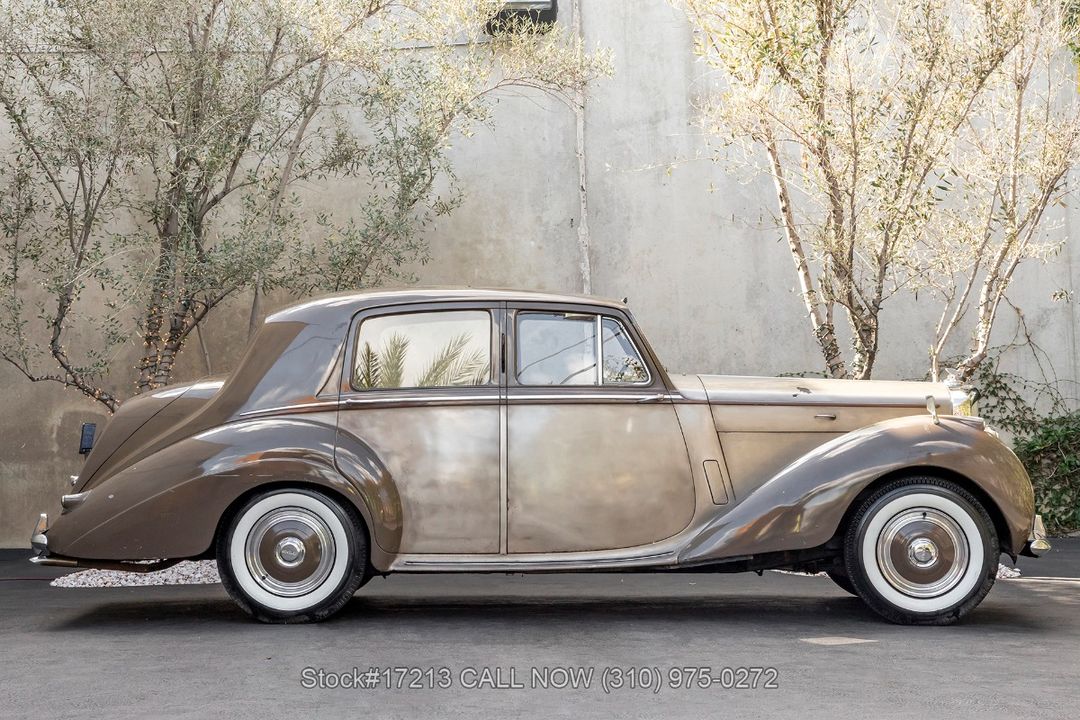 1954 Bentley R-Type Saloon