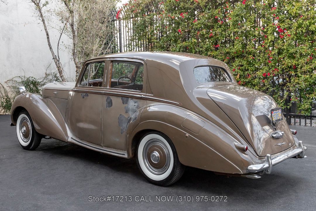 1954 Bentley R-Type Saloon