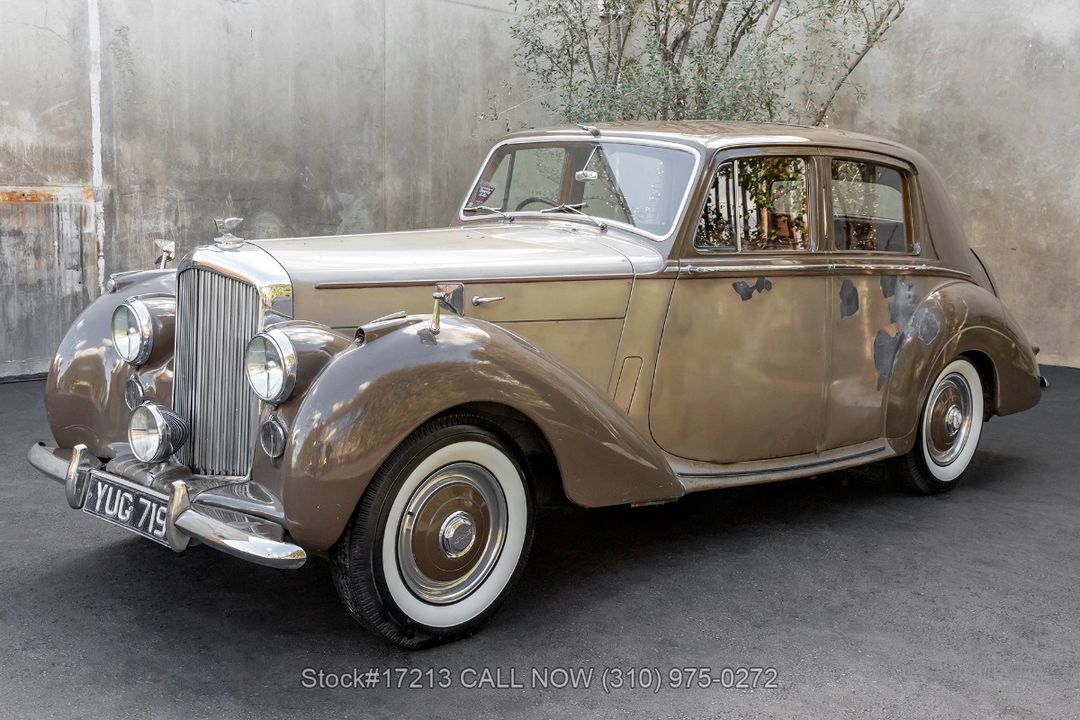 1954 Bentley R-Type Saloon