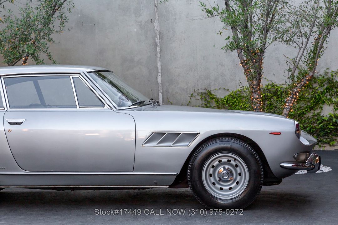 1967 Ferrari 330 GT