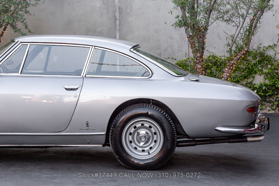 1967 Ferrari 330 GT