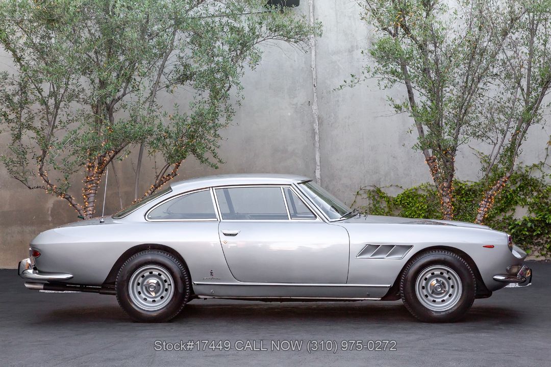 1967 Ferrari 330 GT