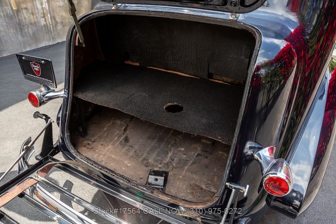 1938 Packard Super 8
