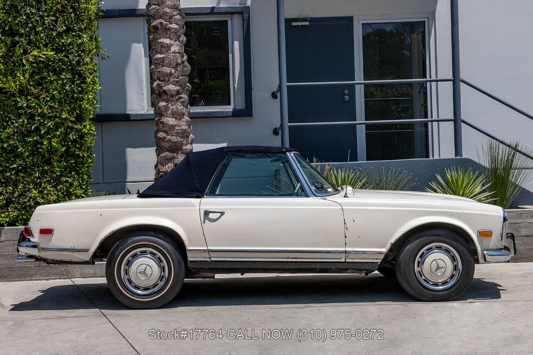 1967 Mercedes-Benz 230SL