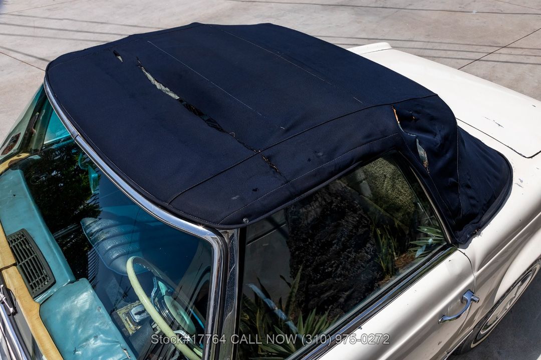 1967 Mercedes-Benz 230SL