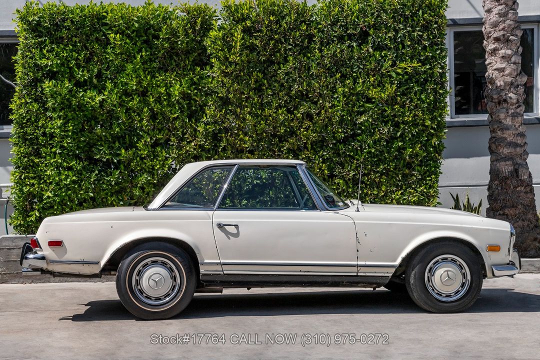 1967 Mercedes-Benz 230SL