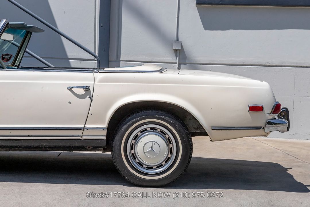 1967 Mercedes-Benz 230SL