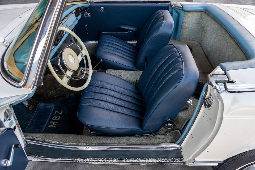 1967 Mercedes-Benz 230SL