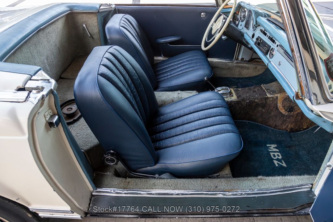 1967 Mercedes-Benz 230SL