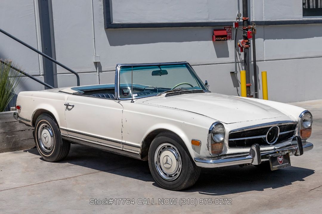 1967 Mercedes-Benz 230SL