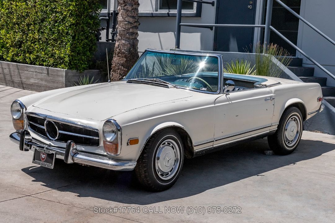 1967 Mercedes-Benz 230SL