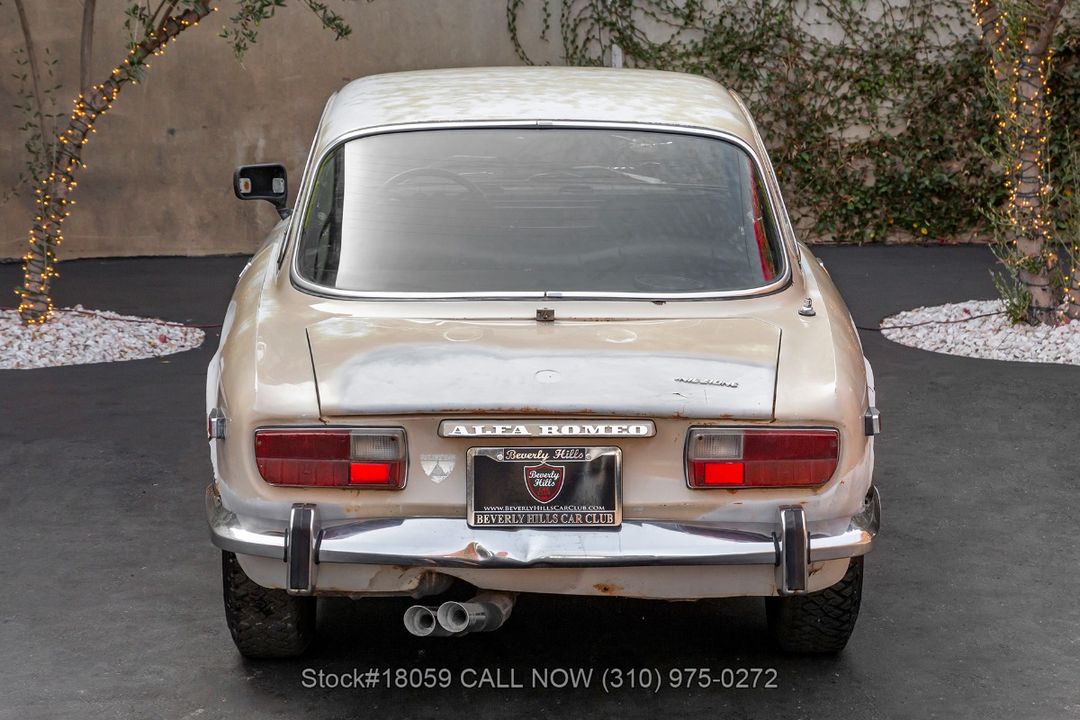 1974 Alfa Romeo GTV 2000