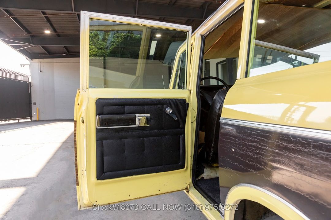 1975 International Harvester Travelall
