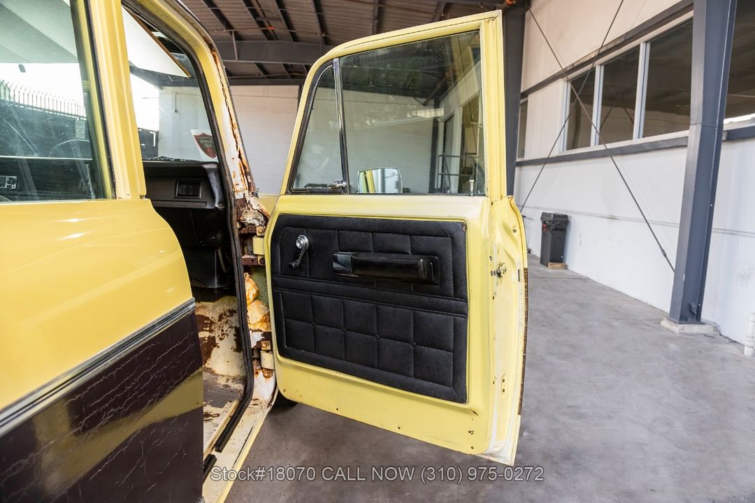 1975 International Harvester Travelall