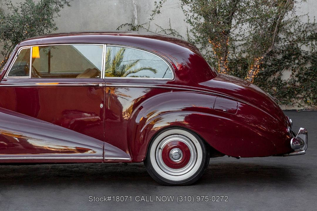 1952 Bentley Mark VI James Young