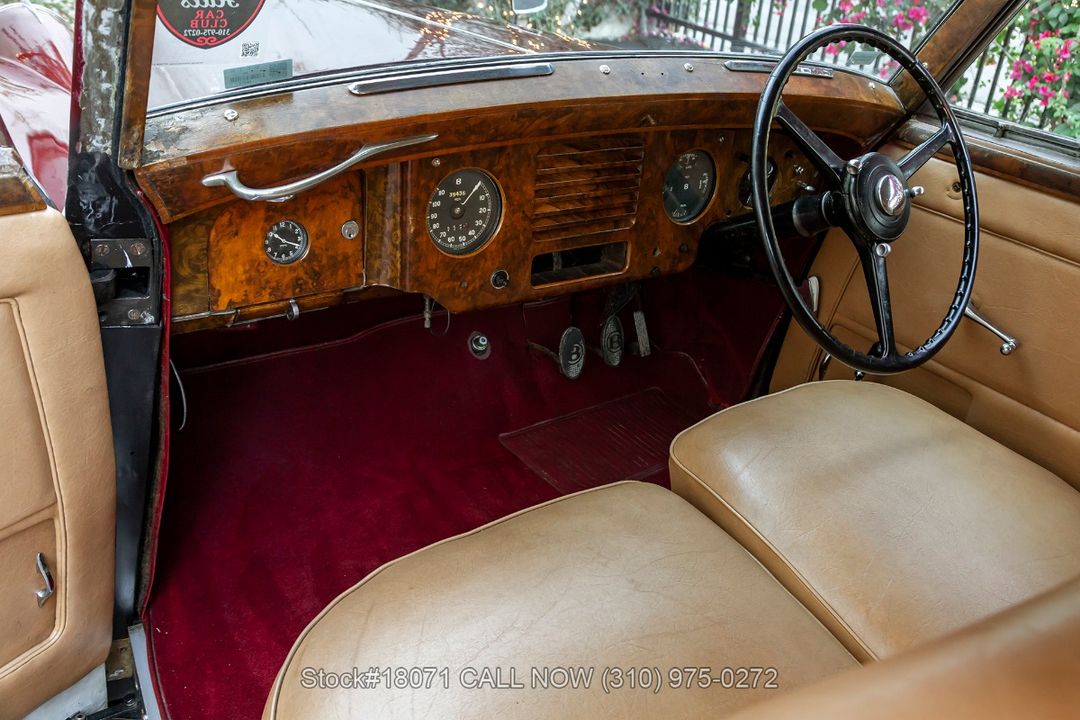 1952 Bentley Mark VI James Young