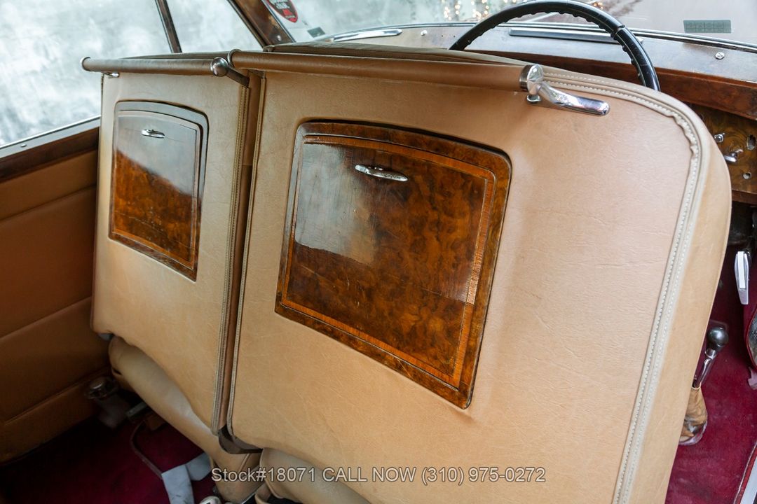 1952 Bentley Mark VI James Young