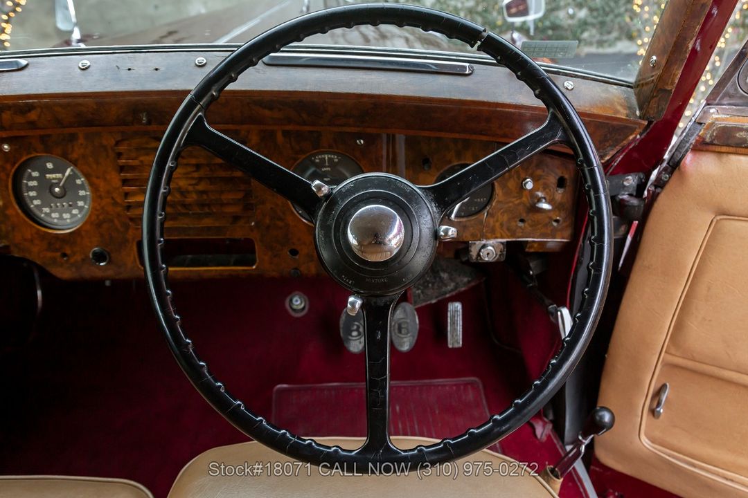 1952 Bentley Mark VI James Young