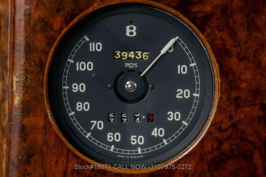 1952 Bentley Mark VI James Young