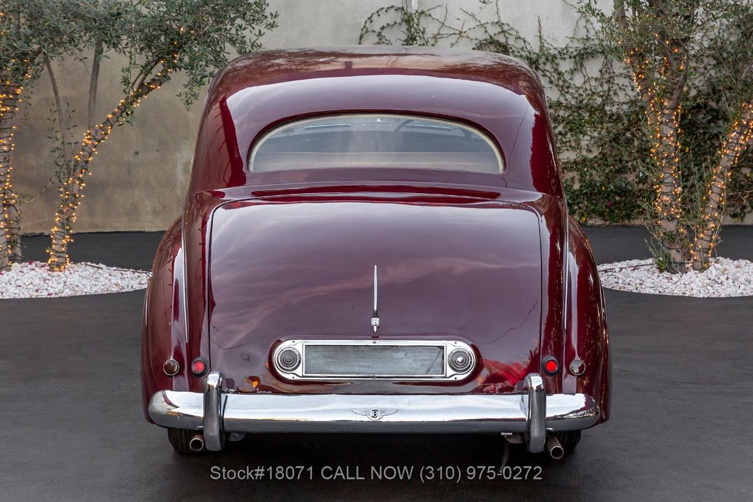 1952 Bentley Mark VI James Young