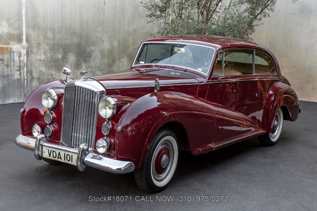 1952 Bentley Mark VI James Young