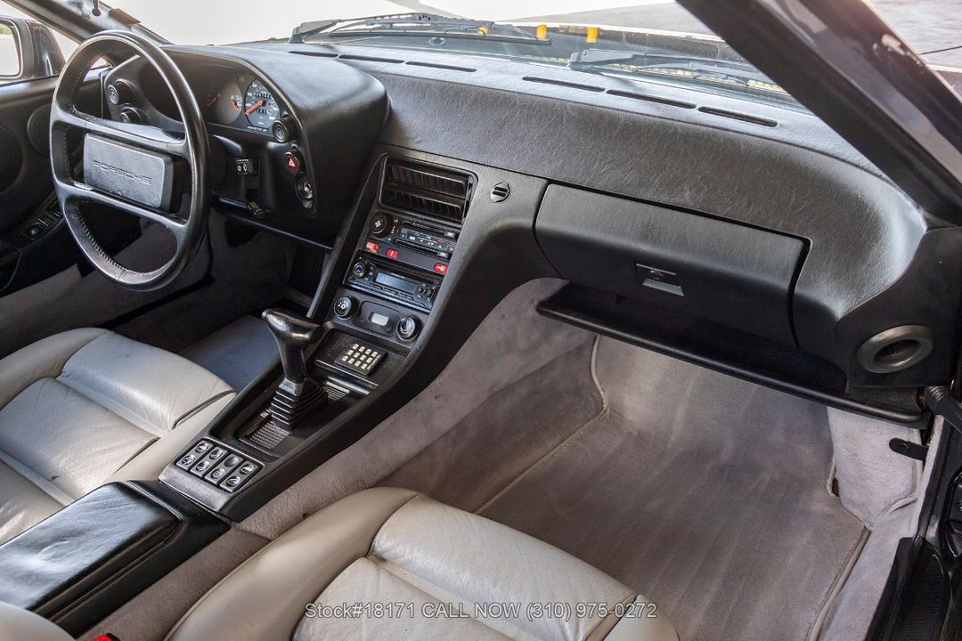 1988 Porsche 928