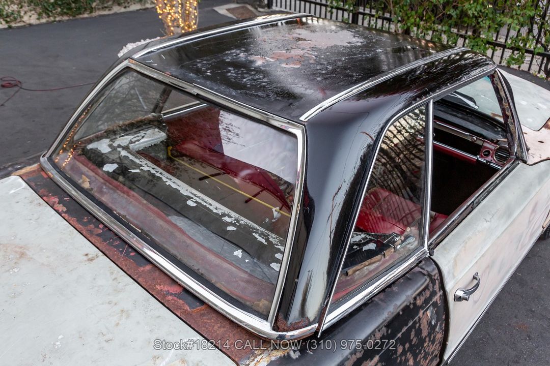 1966 Mercedes-Benz 230SL Pagoda