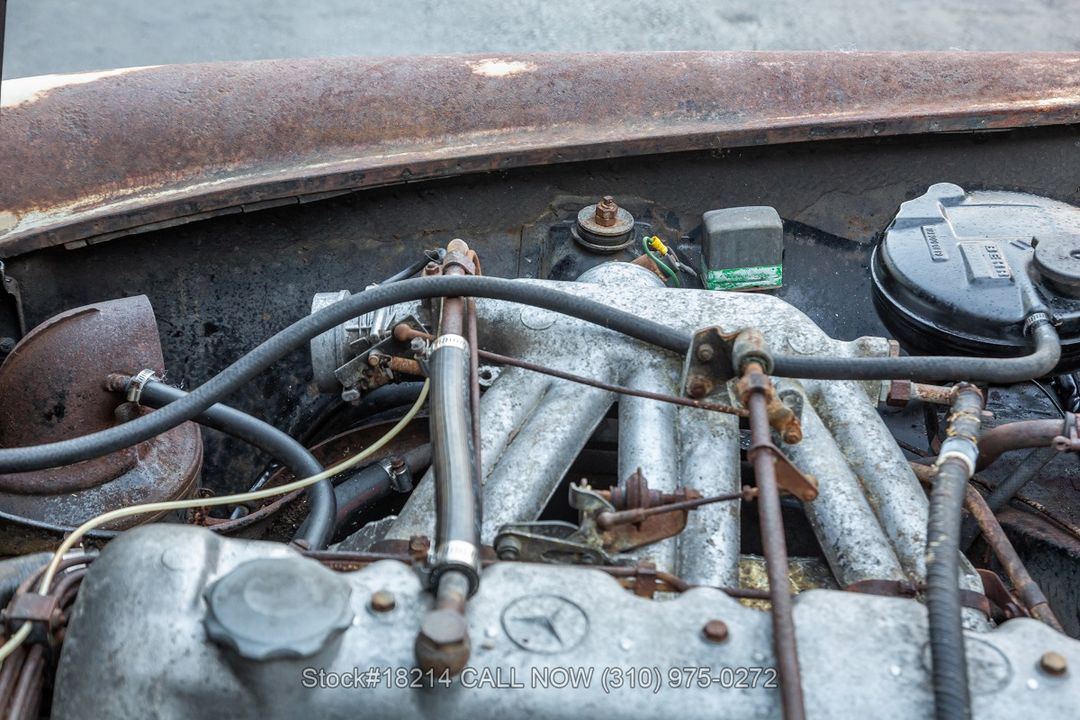 1966 Mercedes-Benz 230SL Pagoda