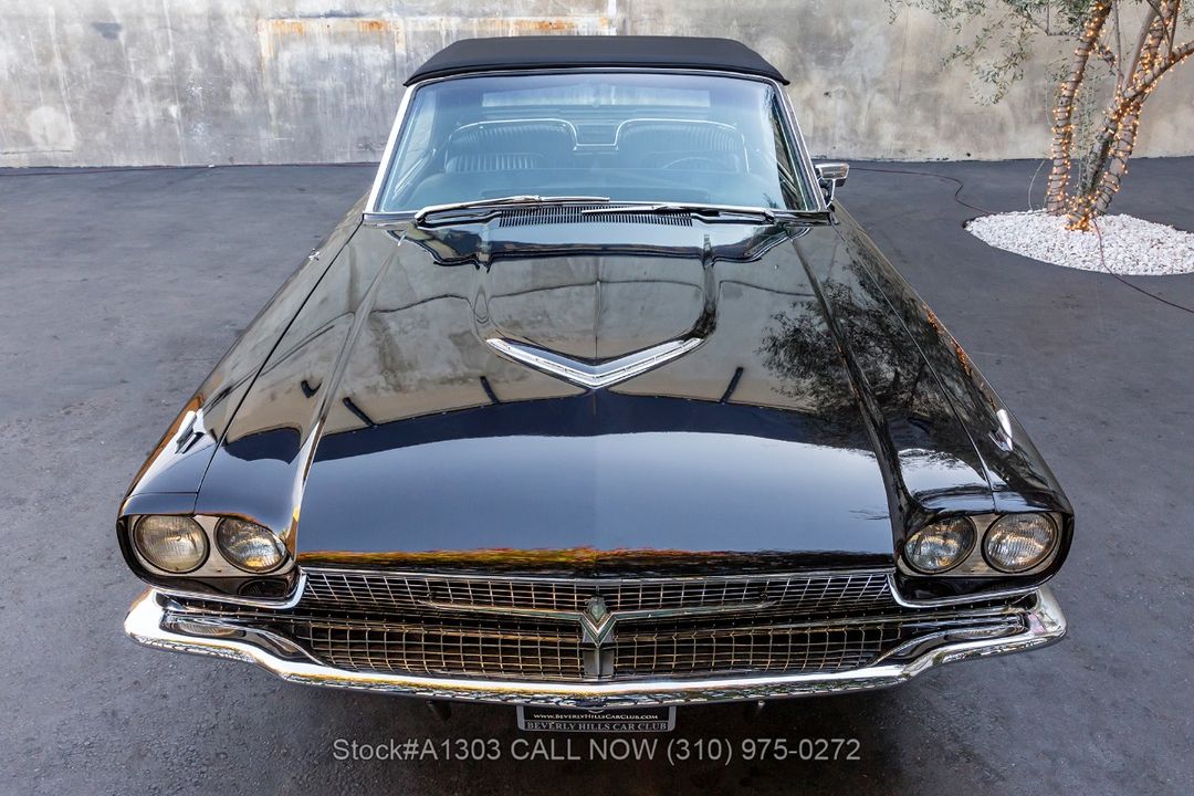 1966 Ford Thunderbird