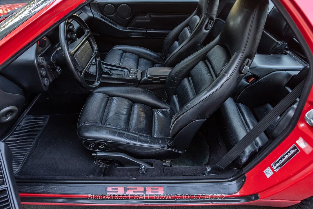 1987 Porsche 928 S4
