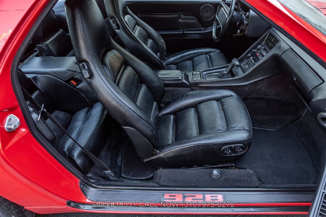 1987 Porsche 928 S4