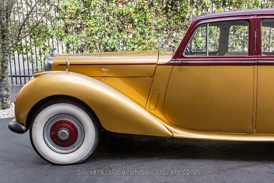 1954 Bentley R-Type Saloon