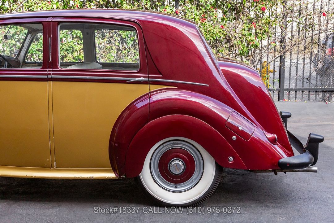 1954 Bentley R-Type Saloon