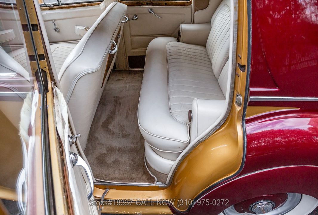 1954 Bentley R-Type Saloon