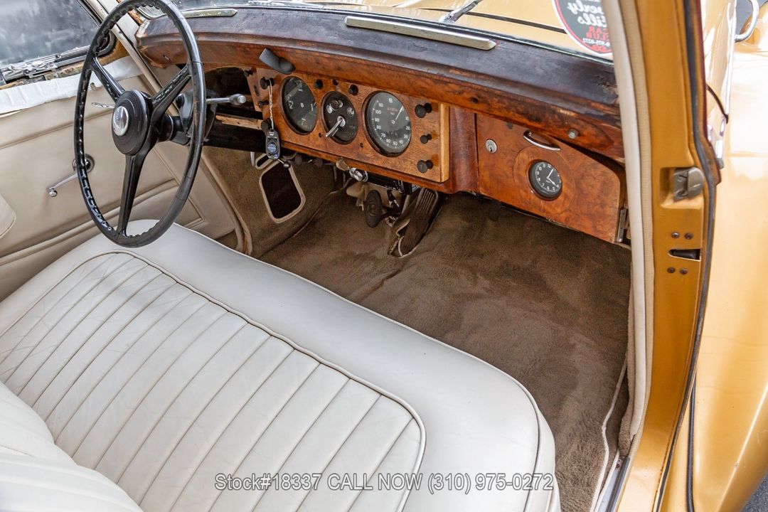 1954 Bentley R-Type Saloon