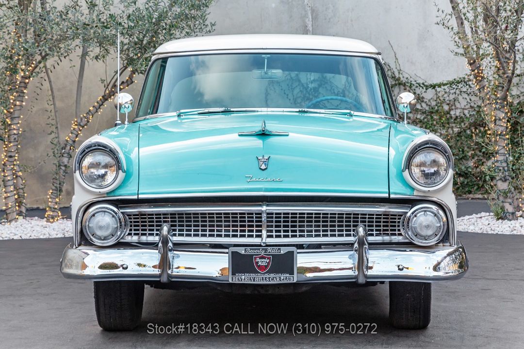 1955 Ford Fairlane Club