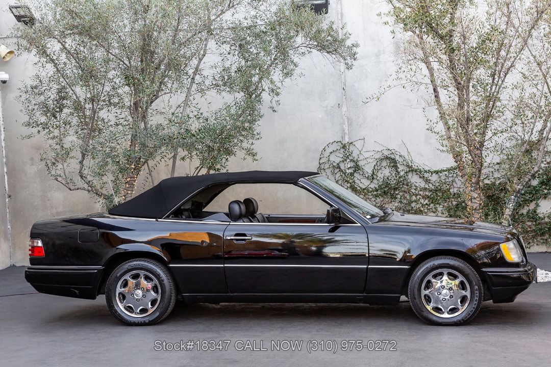 1995 Mercedes-Benz E320