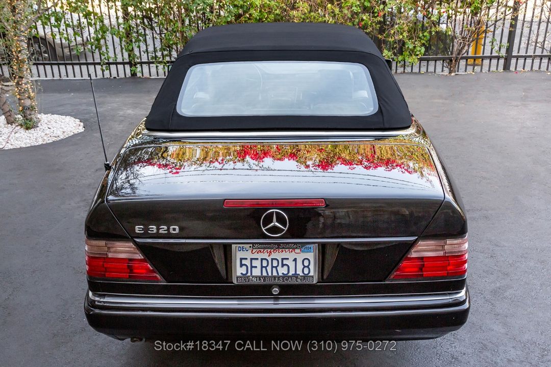 1995 Mercedes-Benz E320