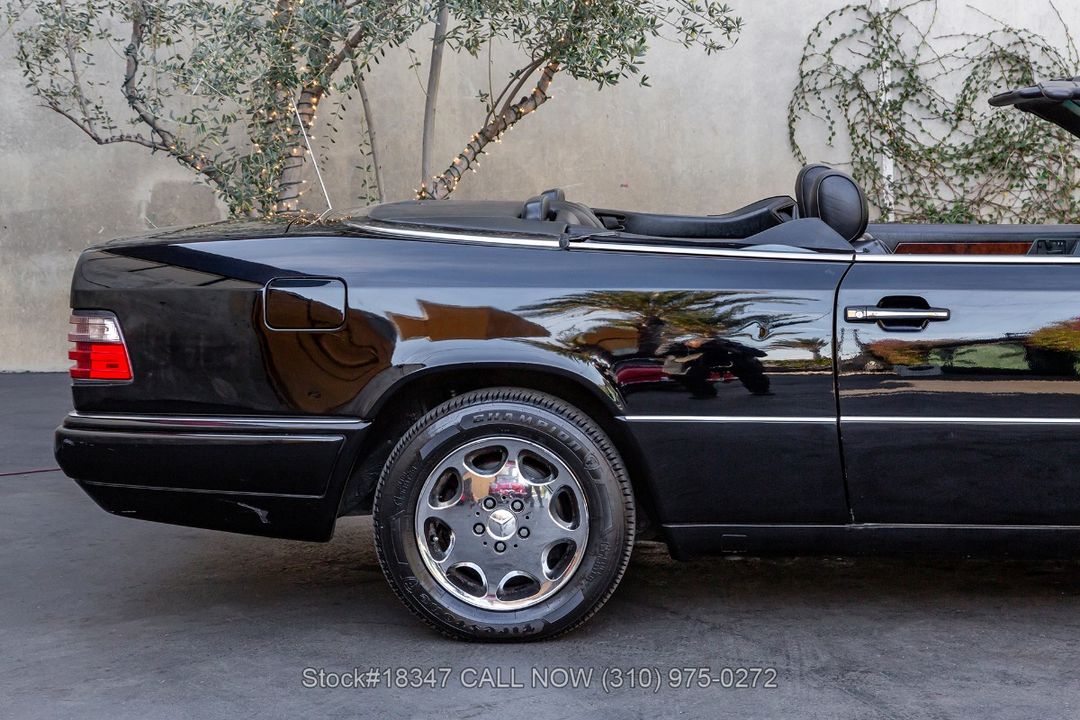 1995 Mercedes-Benz E320